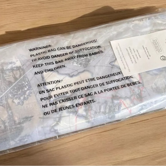 BRAND NEW Christian Dior Beauty Around the World Tote Bag - Picture 4 of 4